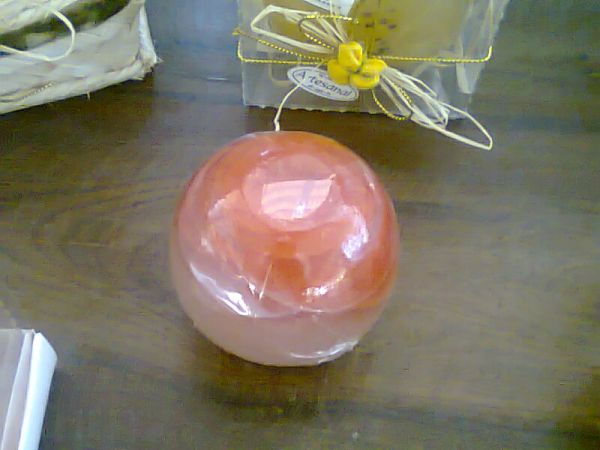Sabonete esfera com rosa dentro